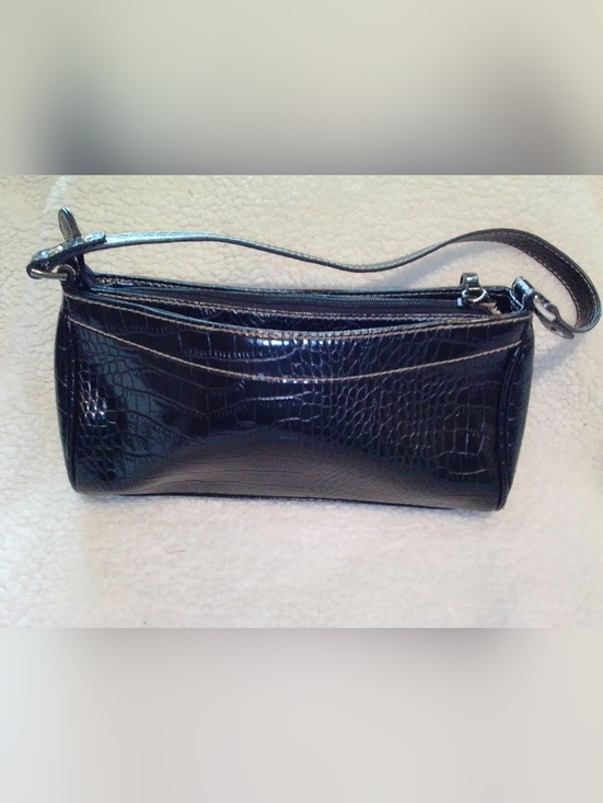 Crazy Horse By Liz Claiborne Handbags - Croc-Embossed Glossy Black Wristlet Clutch